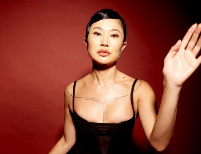 Eli Iwasa coroa sua história no Warung Day Festival com set de encerramento, após Nina Kraviz e DJ Tennis