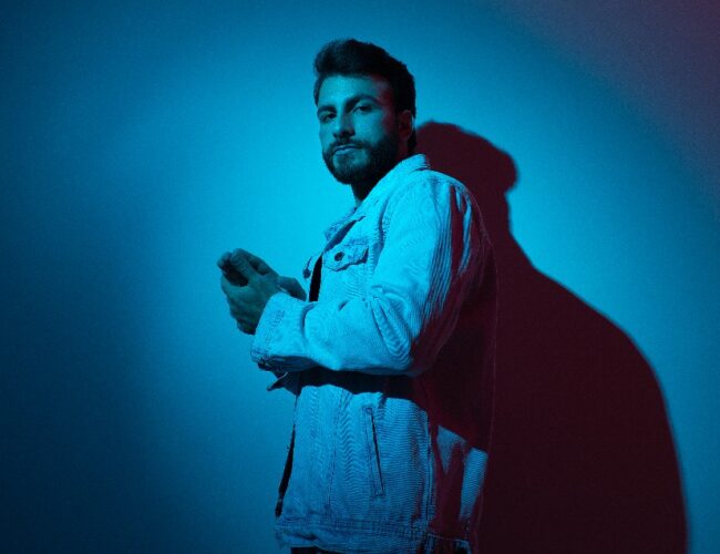 Khouri aposta nas melodias potentes do EDM para lançar ”Let My Mind Sleep”, pela Beeside Records