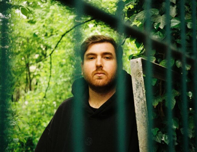 Coletivos Super Sábado e Híbrida somam forçam para trazer Tal Fussman pela primeira vez a Goiânia