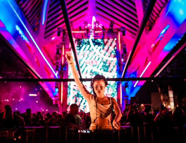 Festival no Caribe, tour com Laurent Garnier, datas internacionais e EP marcam o começo do ano de Eli Iwasa