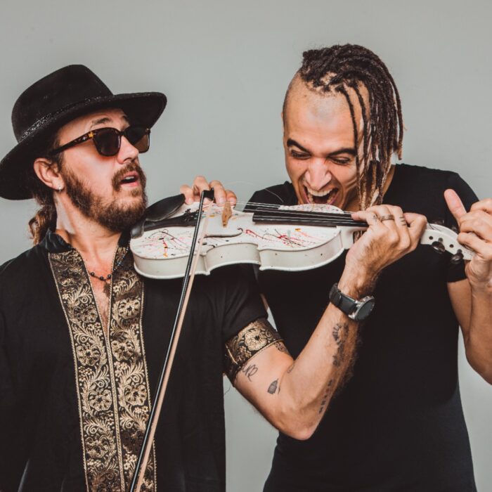 Dre Guazzelli, Cleyton Rodriguez e Claudio Barris falam sobre a história por trás da releitura eletrônica de “Asa Branca” de Luiz Gonzaga